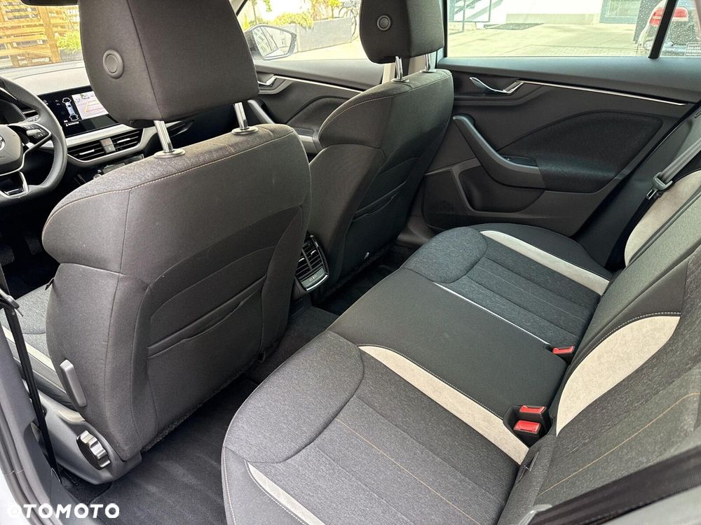 Skoda Kamiq 1.0 TSI Selection DSG - 24