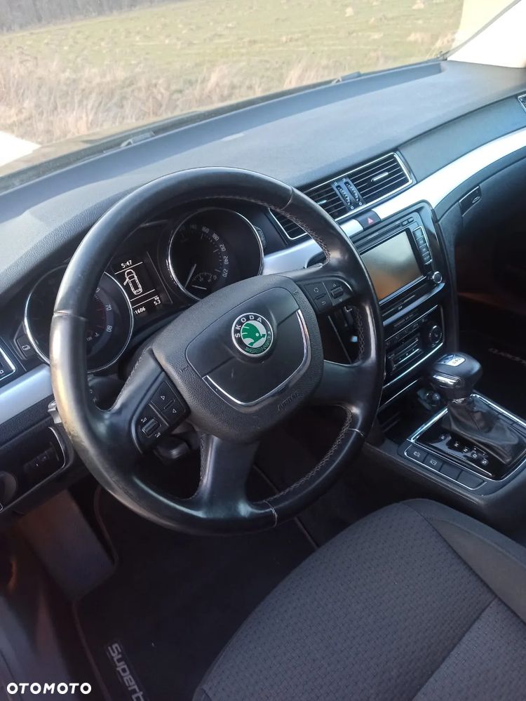Skoda Superb Combi 1.8 TSI DSG Active - 15