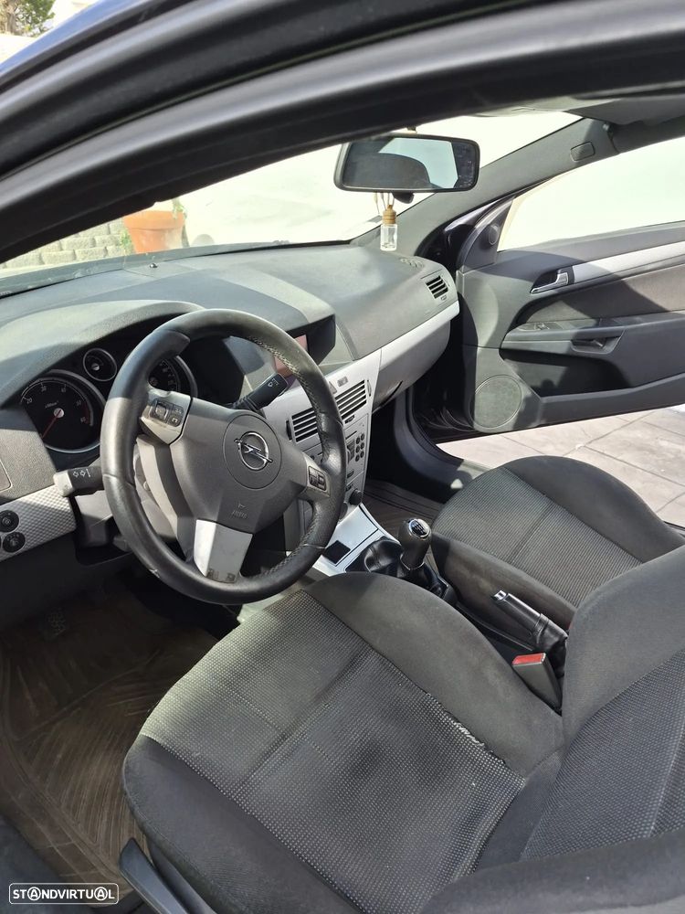 Opel Astra GTC 1.3 CDTI - 3