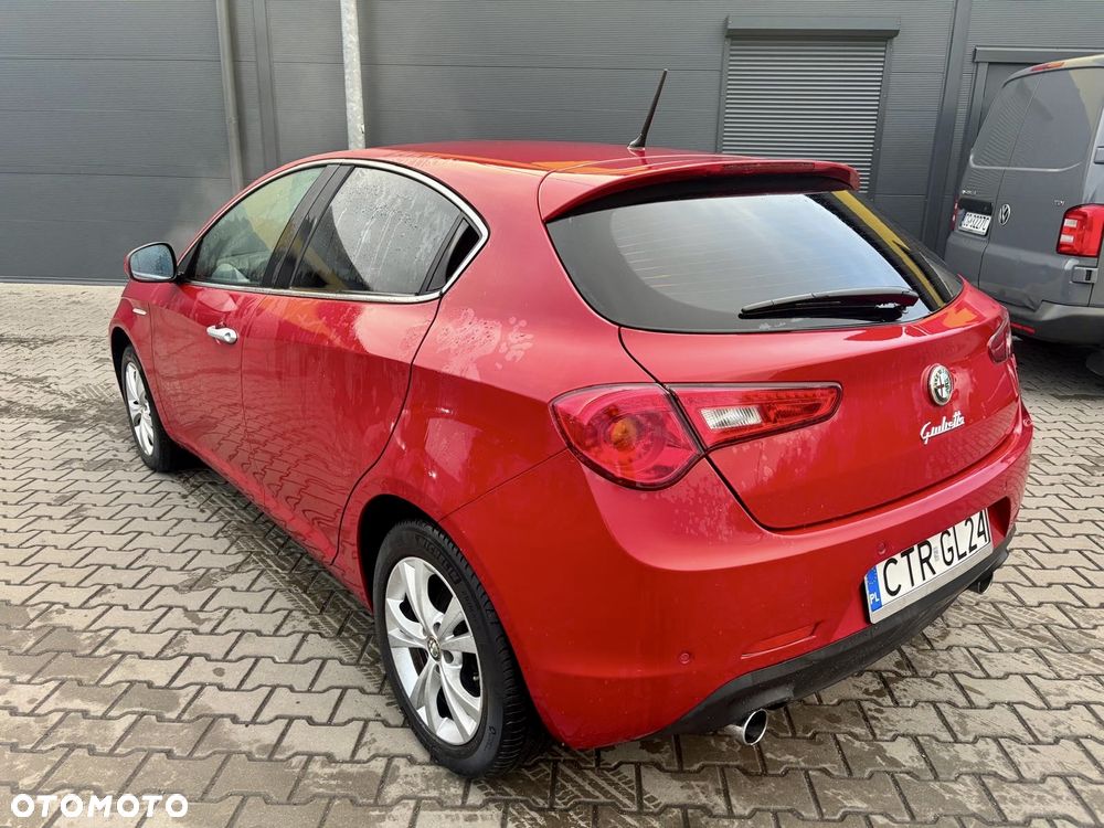 Alfa Romeo Giulietta 2.0 JTDM Distinctive - 4