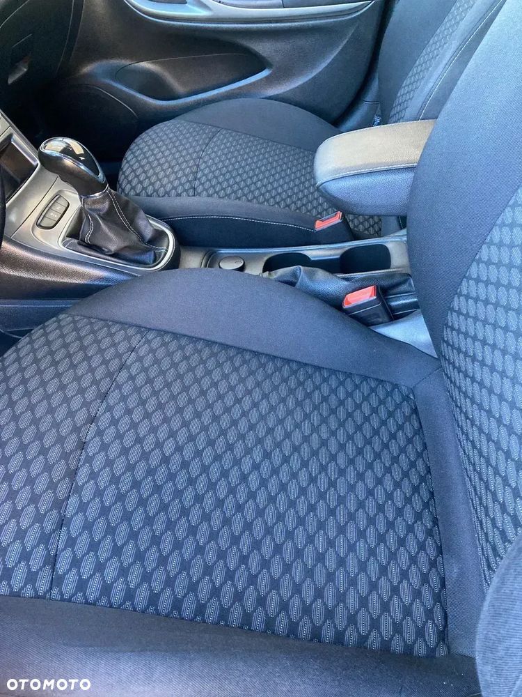 Opel Astra 1.4 T GPF Dynamic - 10