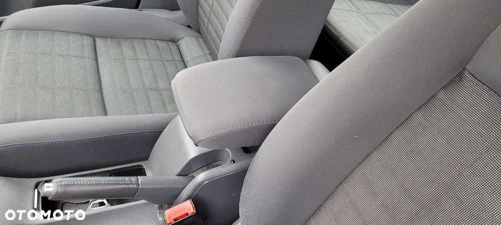 Volkswagen Golf 1.4 Team - 26