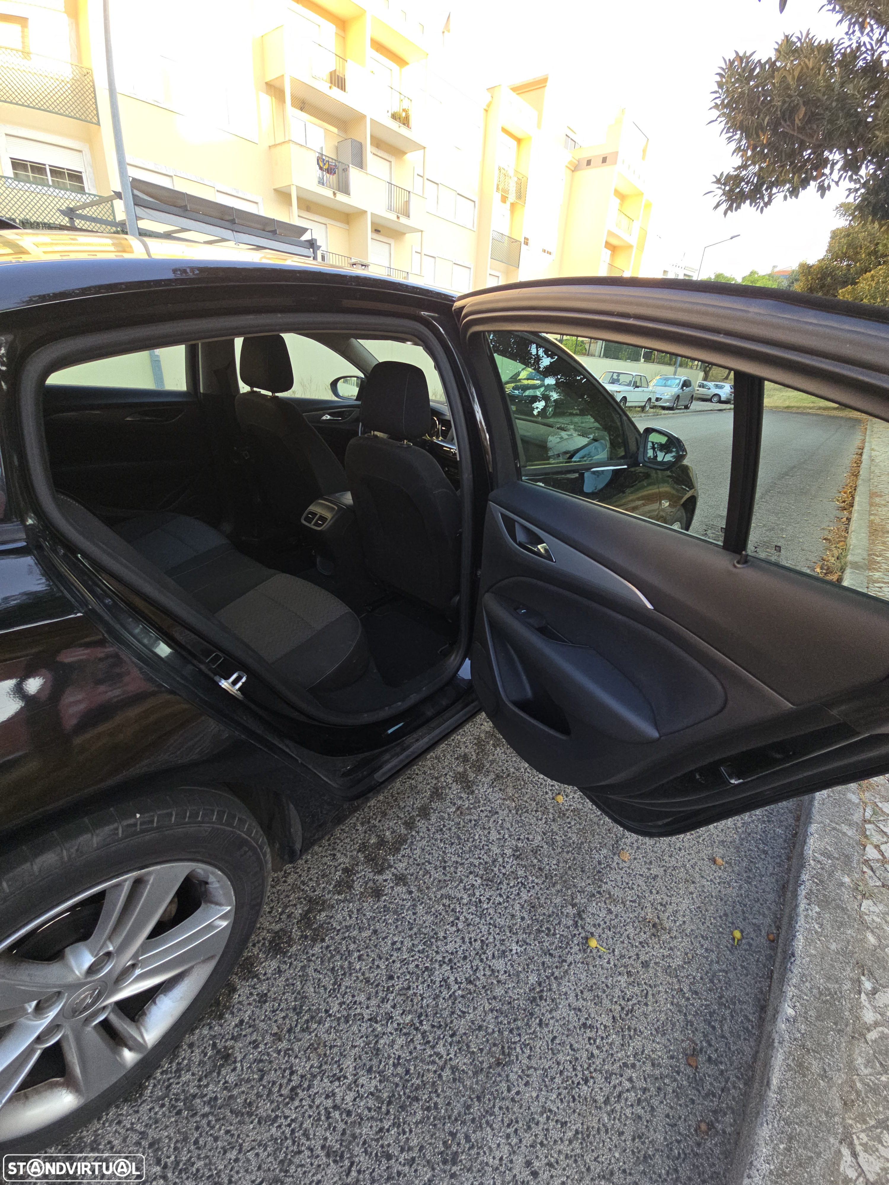 Opel Insignia Grand Sport 1.6 CDTi Innovation - 29