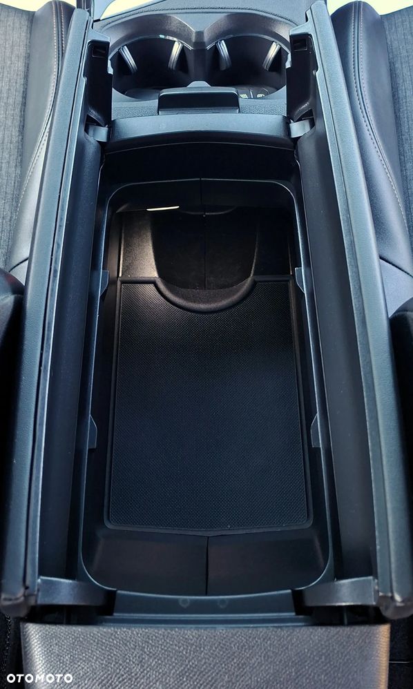 Peugeot 5008 1.5 BlueHDi GT S&S - 30