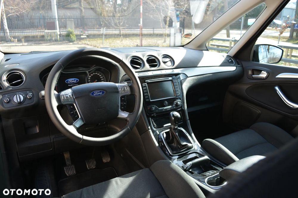 Ford Galaxy 2.0 Titanium - 16