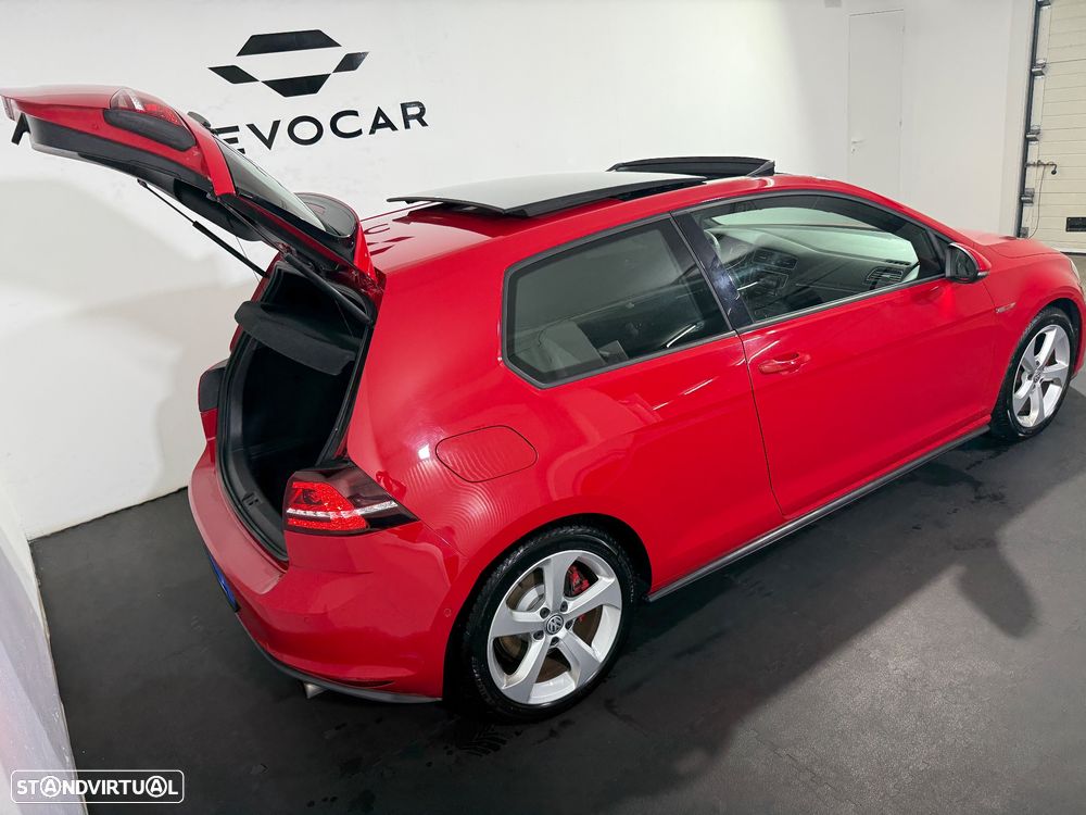 VW Golf 2.0 TSi GTi DSG - 31