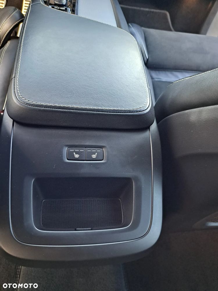 Volvo XC 90 B5 D AWD R-Design 7os - 15