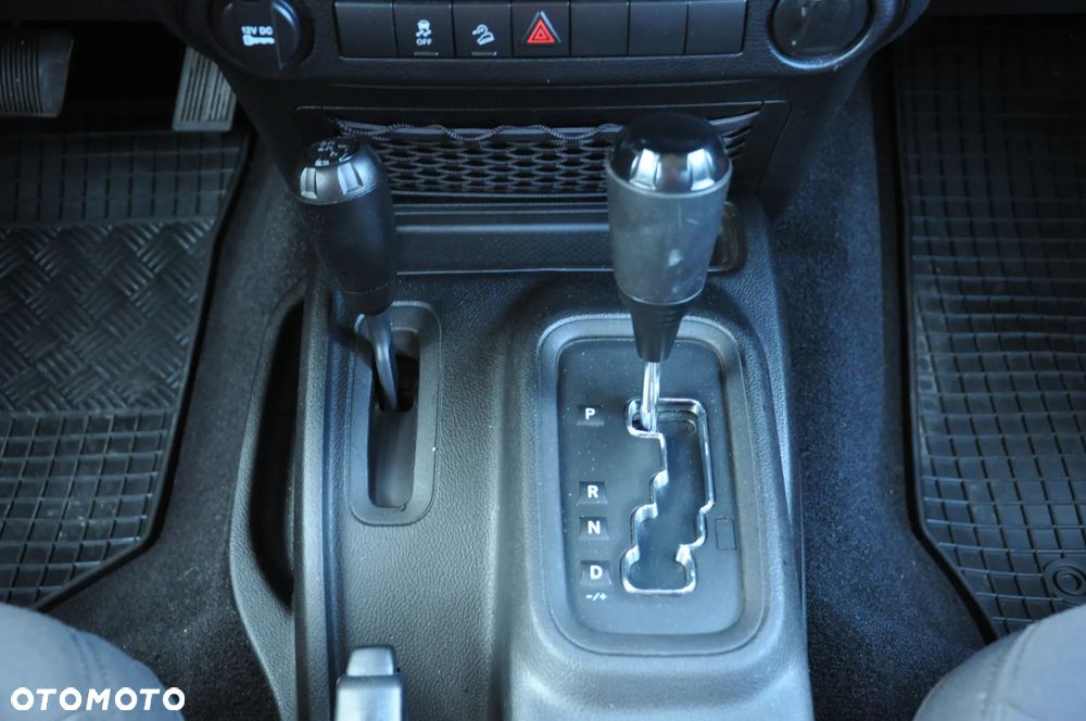 Jeep Wrangler - 23