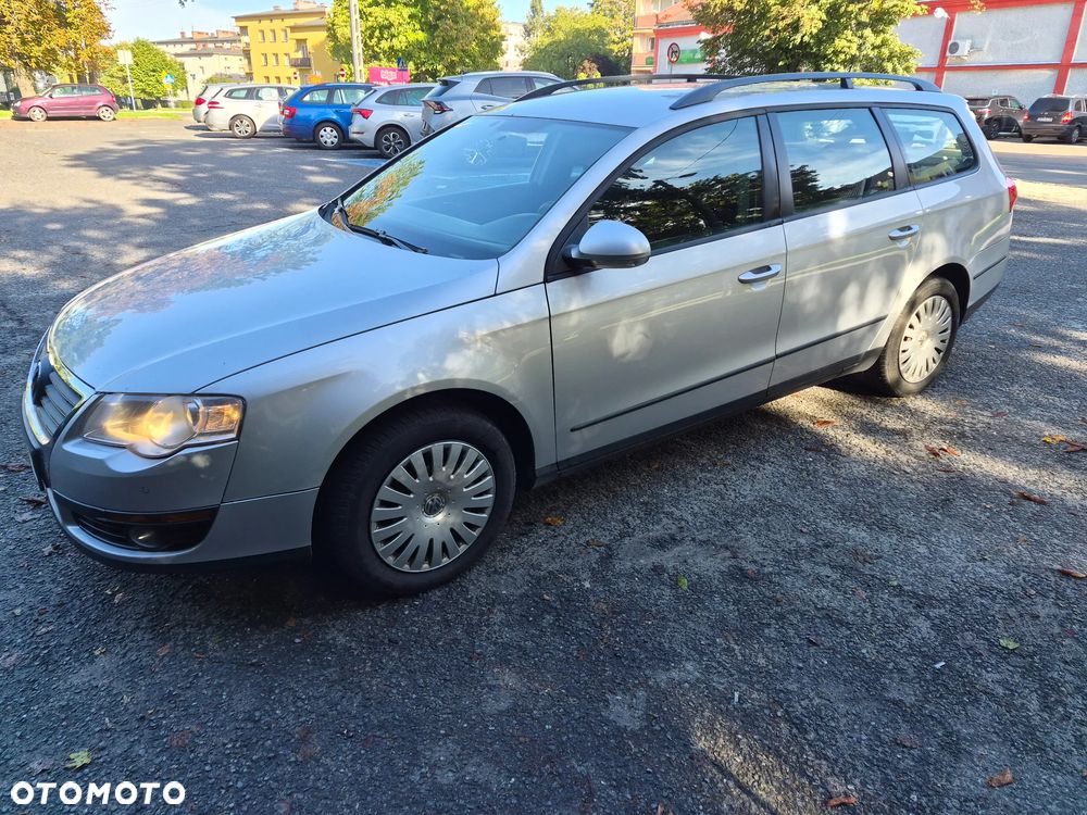 Volkswagen Passat 2.0 TDI Trendline DSG - 3