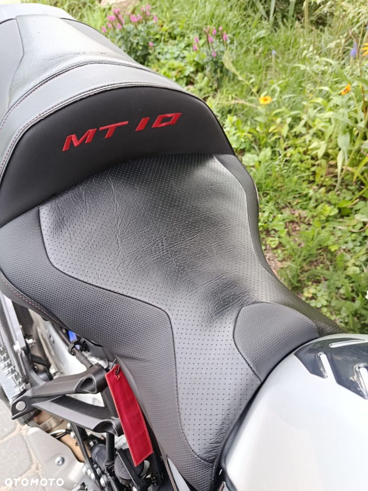 Yamaha MT - 8