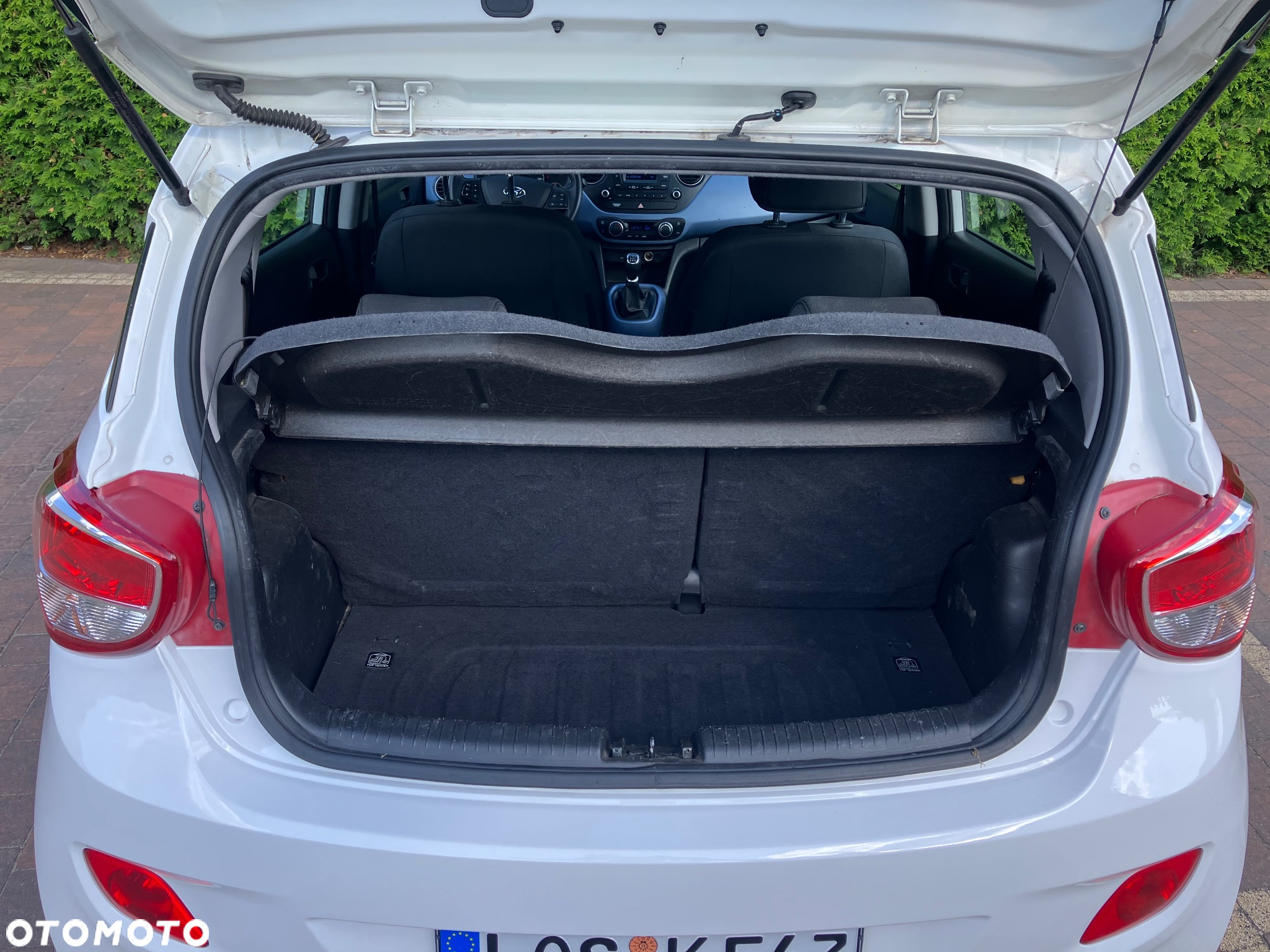 Hyundai i10 1.0 BlueDrive Comfort - 13