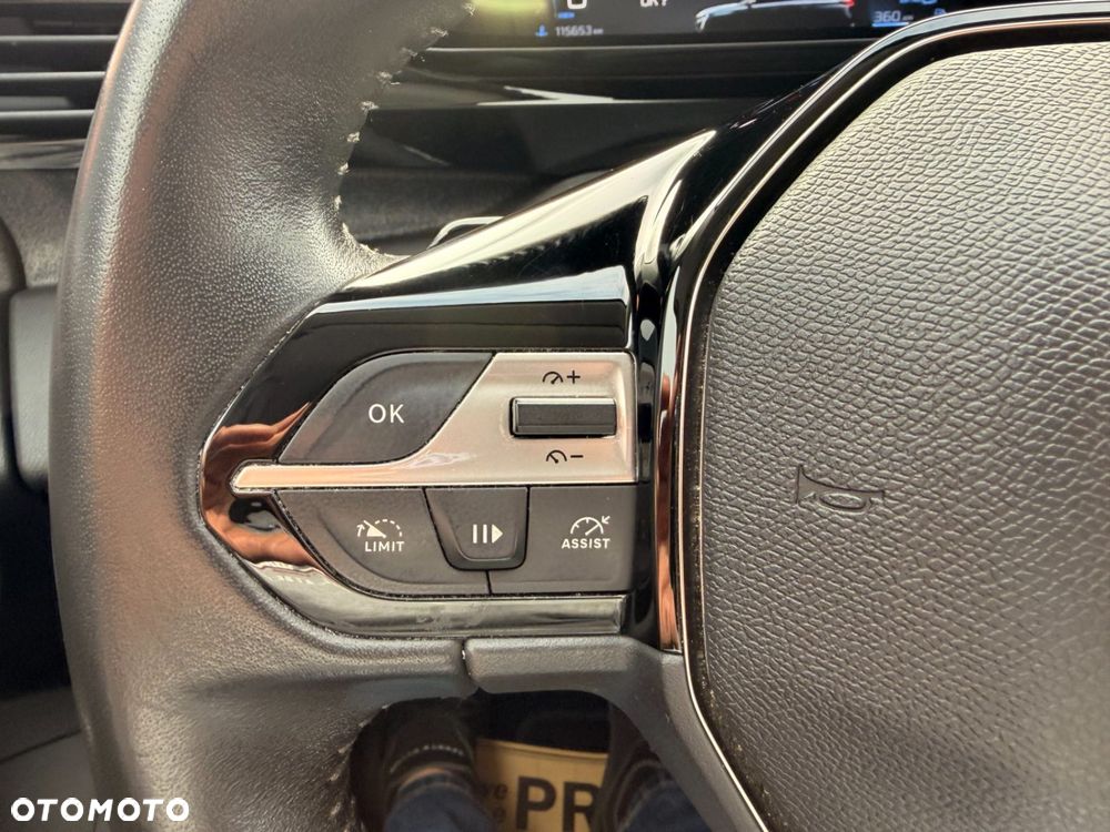 Peugeot 308 1.5 BlueHDi Allure S&S EAT8 - 17
