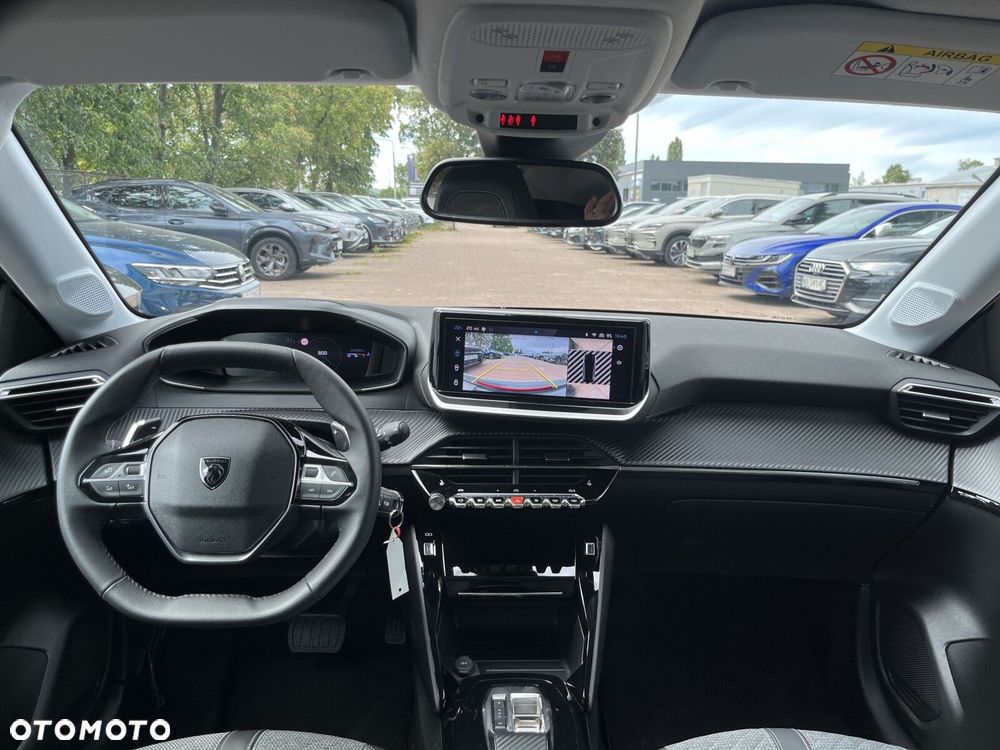 Peugeot 208 - 15