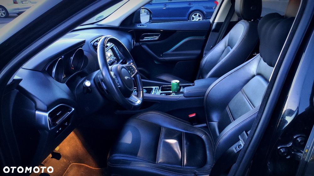Jaguar F-Pace 20d Prestige - 5