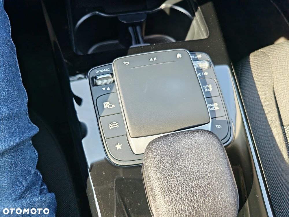 Mercedes-Benz Klasa A 180 d 8G-DCT Progressive - 16
