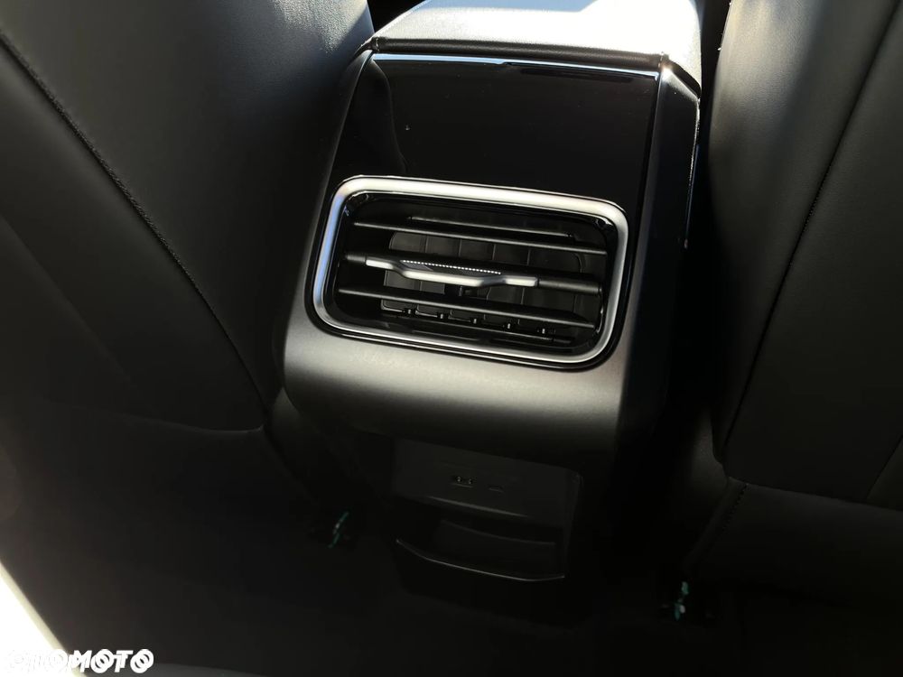 Jaecoo 7 - 18