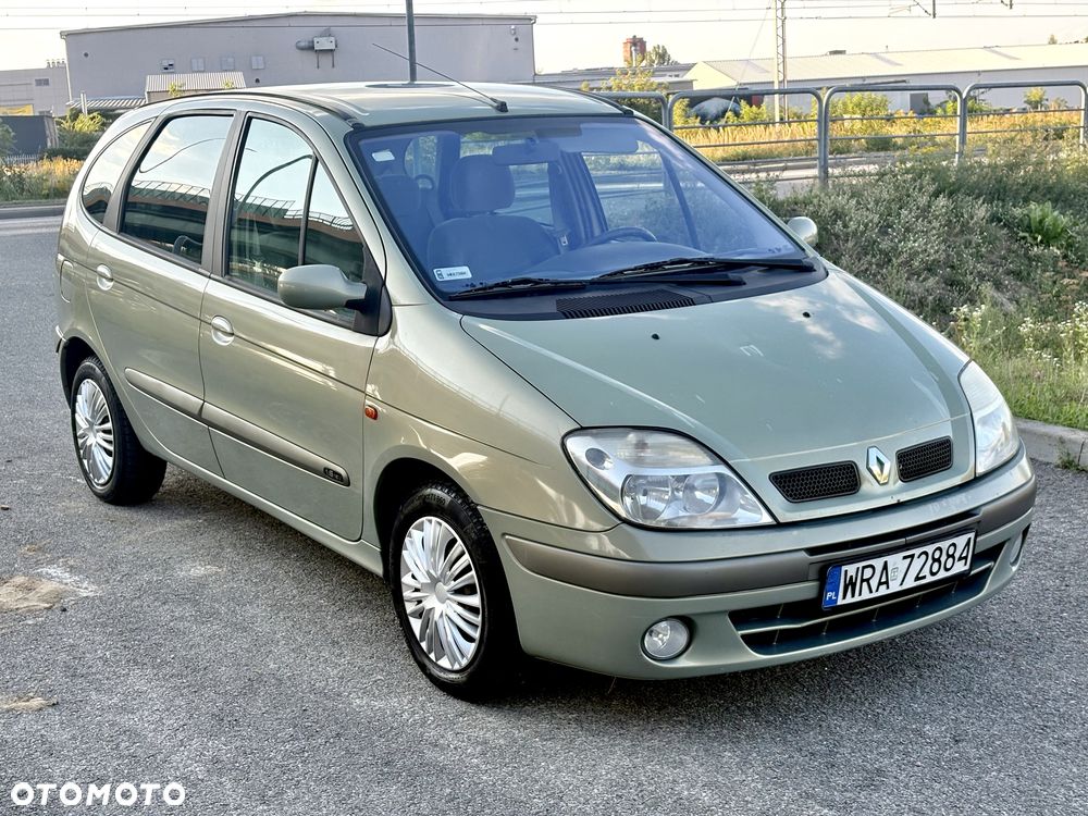 Renault Scenic - 1