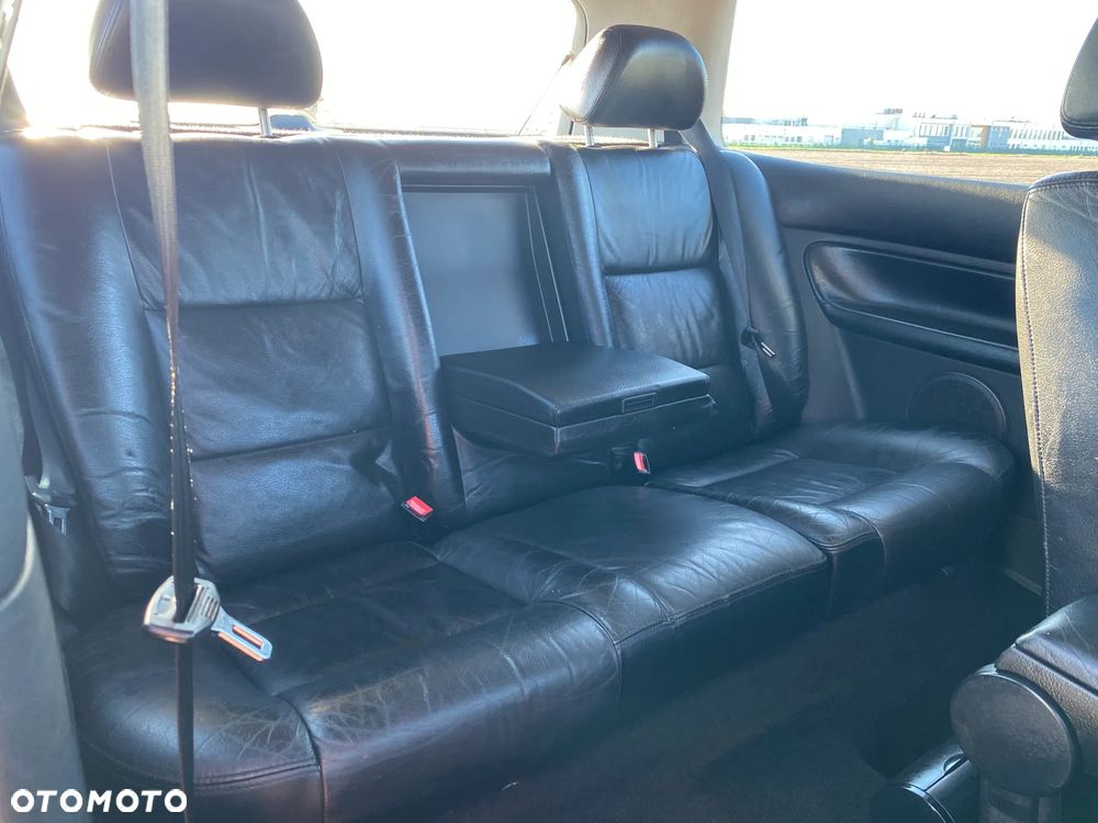 Volkswagen Golf - 11