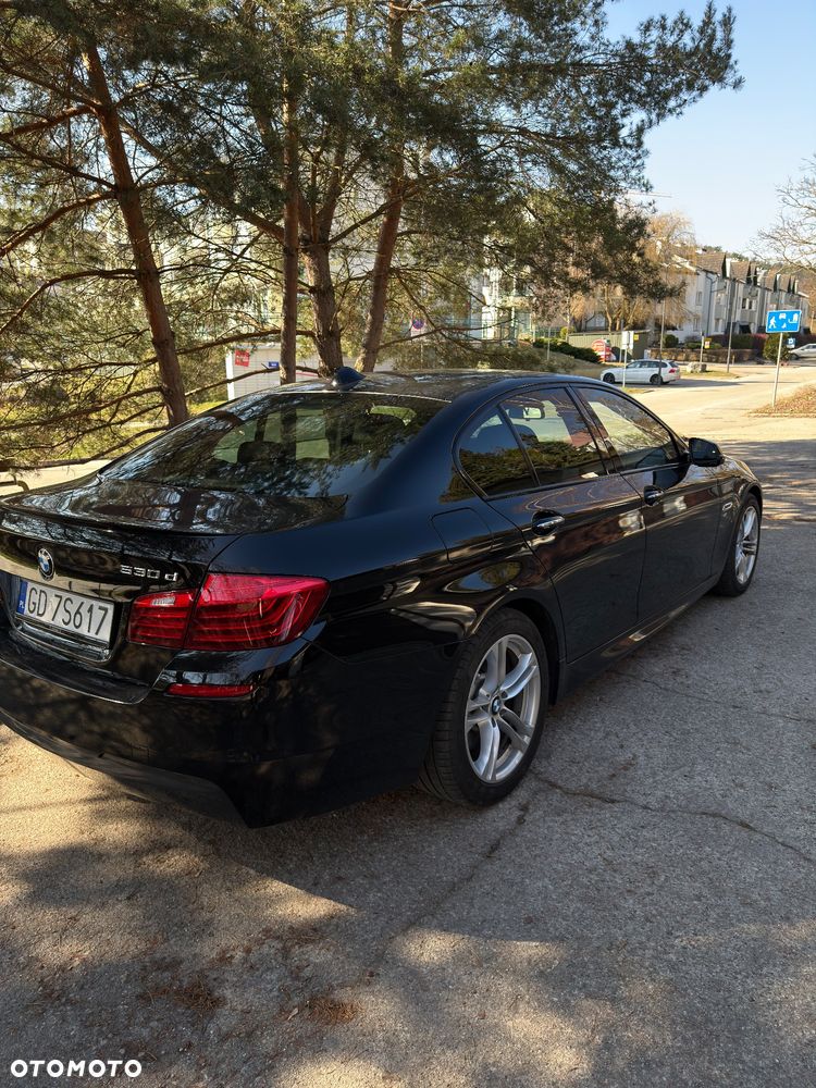 BMW Seria 5 530d xDrive - 9