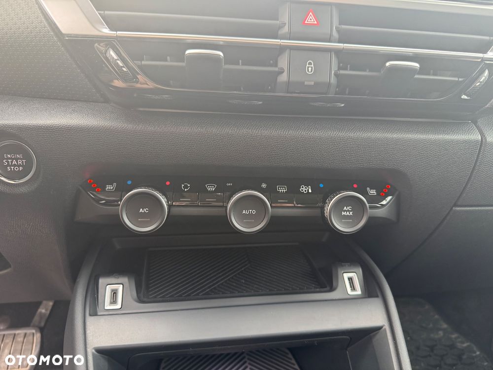 Citroën C4 1.2 PureTech Shine S&S EAT8 - 11