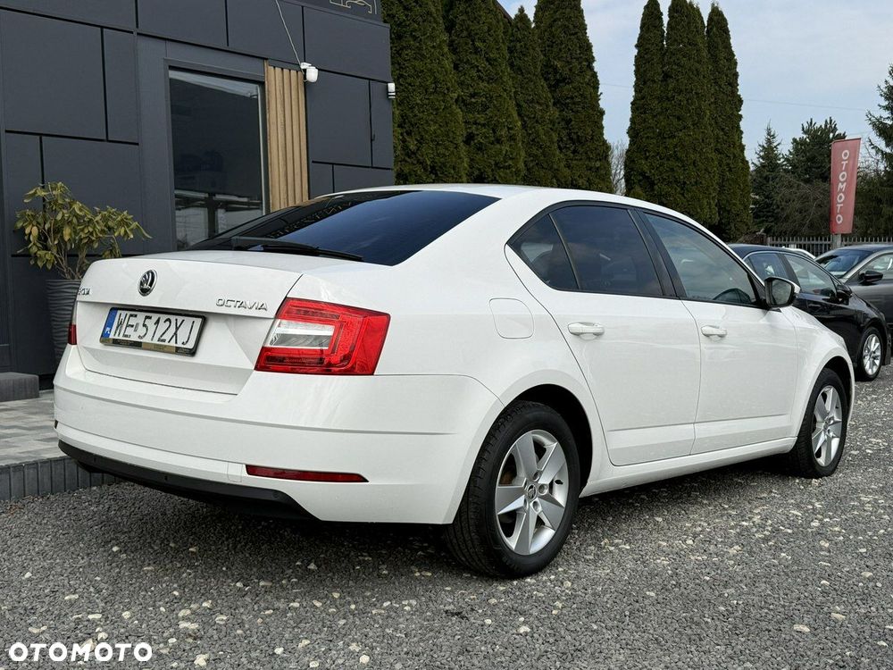 Skoda Octavia 1.6 TDI Ambition - 11
