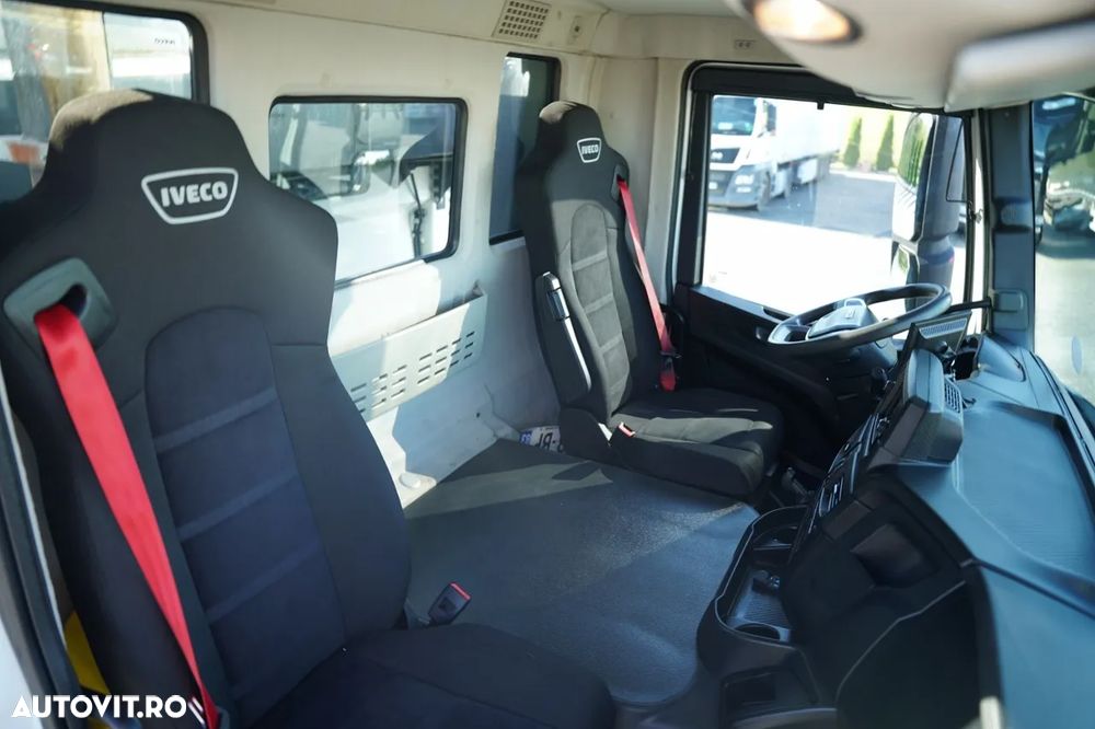 Iveco X-WAY 480 / 8X4 / BASCULATOR DUBLU / BANCĂ LATERALĂ HIDRODOXICĂ / PERDĂ ELECTRICĂ / ANVELOPE 100% / - 37