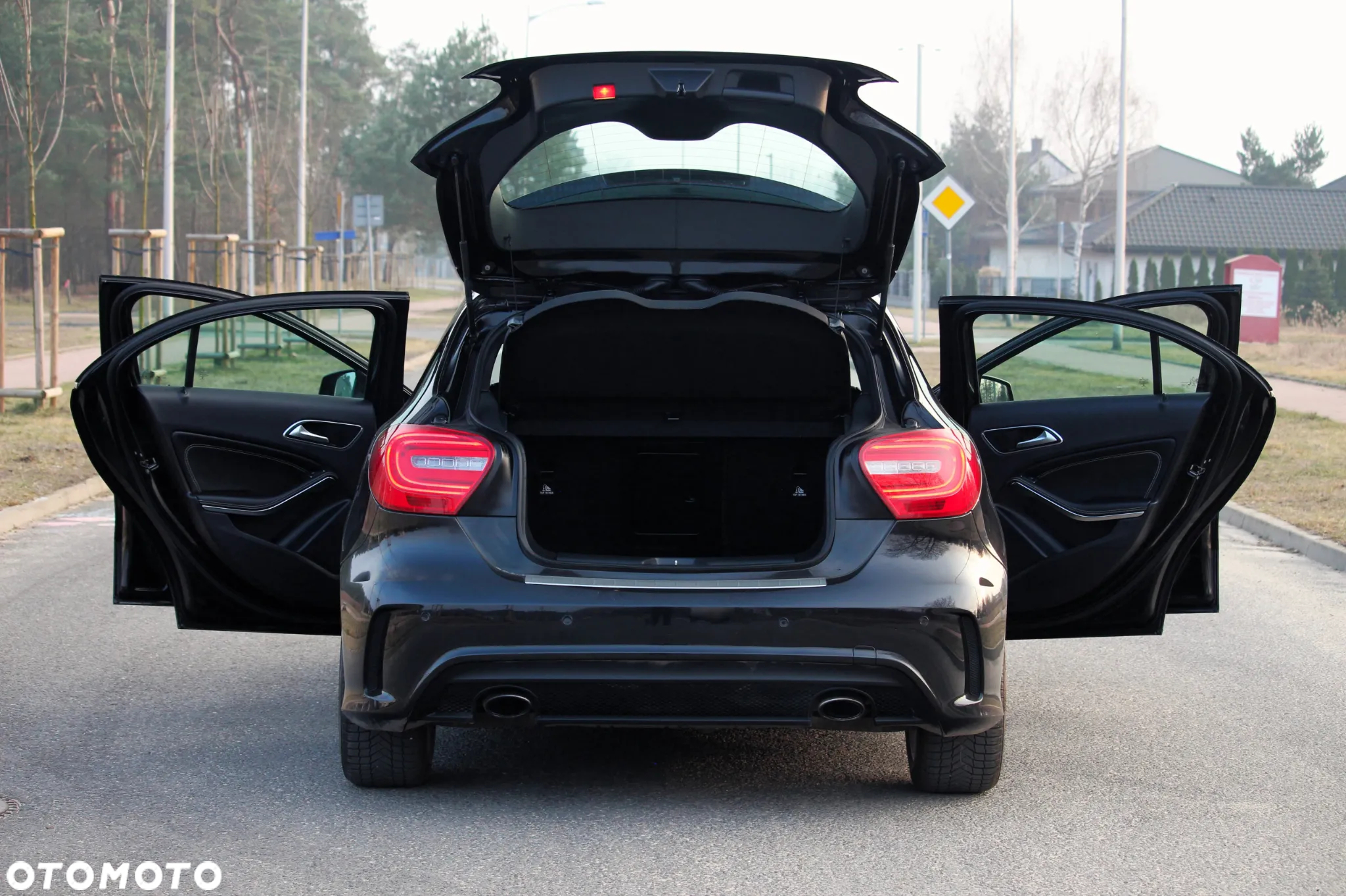 Mercedes-Benz Klasa A 180 d 7G-DCT AMG Line - 10