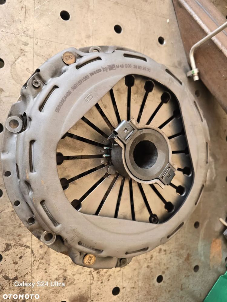 Iveco 3,0 24 rok Sprzęgło dwumas Nowe orginał  5801591589 - 1