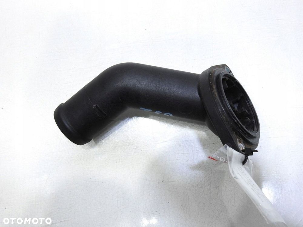 KRÓCIEC WODY AUDI A3 8P 1.9 TDI 06A121121D - 2