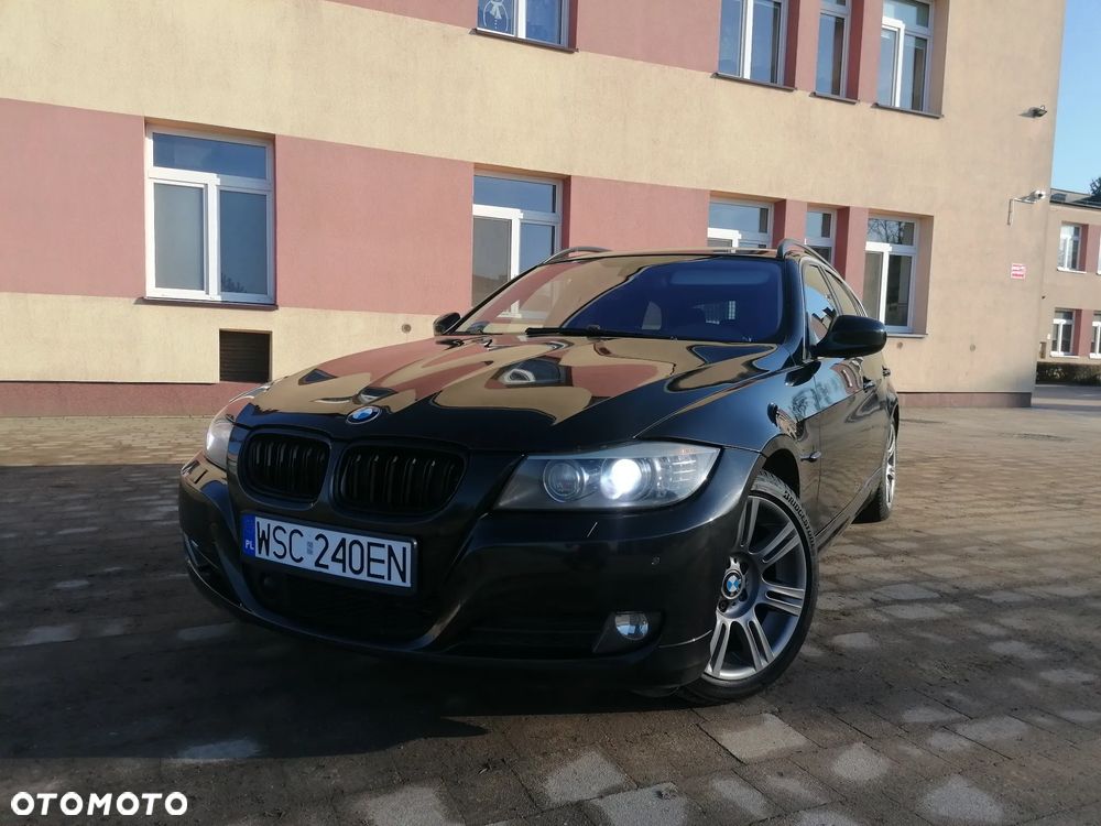 BMW Seria 3 325xi - 1