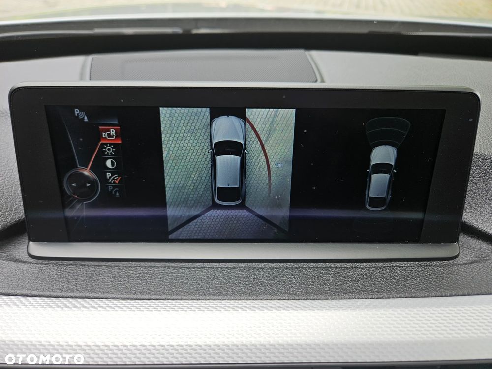 BMW 3GT 335i xDrive - 17