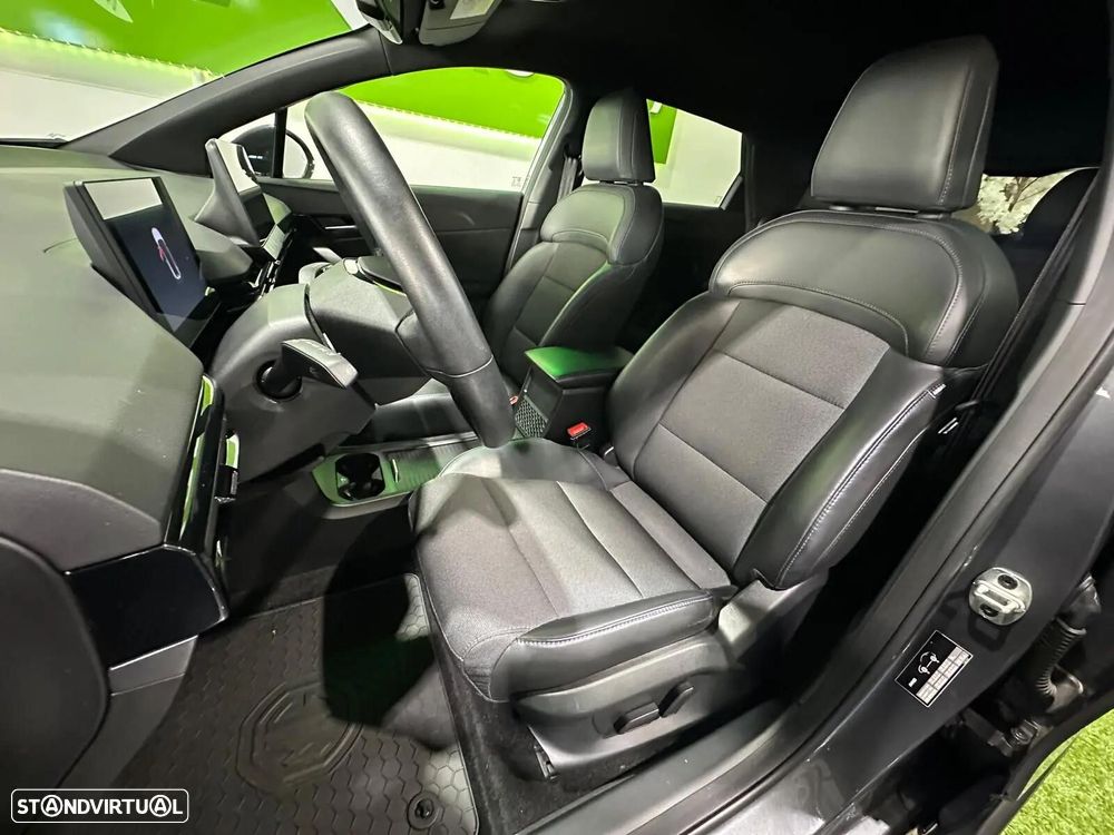 MG MG4 64 kWh Luxury - 7