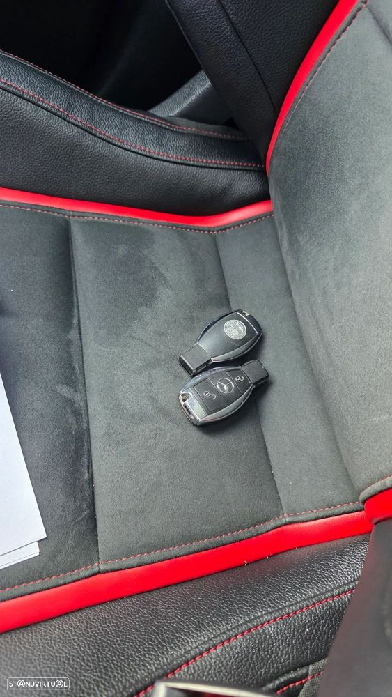 Mercedes-Benz A 45 AMG 4-Matic - 22