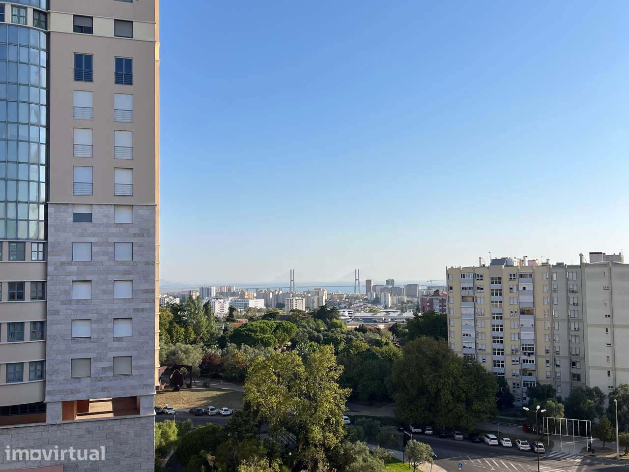 T5 com 150 m² remodelado em Frente ao Spacio Shopping dos Olivais - Grande imagem: 4/27