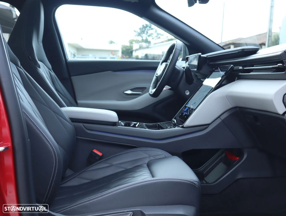 Ford Explorer 79 kWh Premium AWD - 19