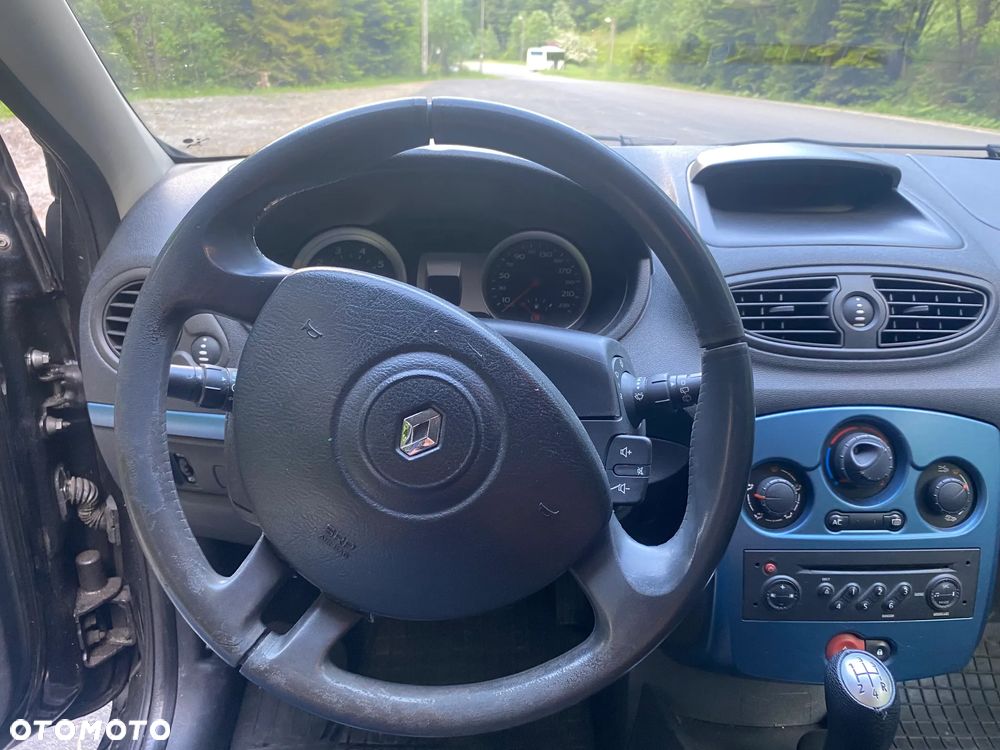 Renault Clio 1.2 16V Authentique - 5