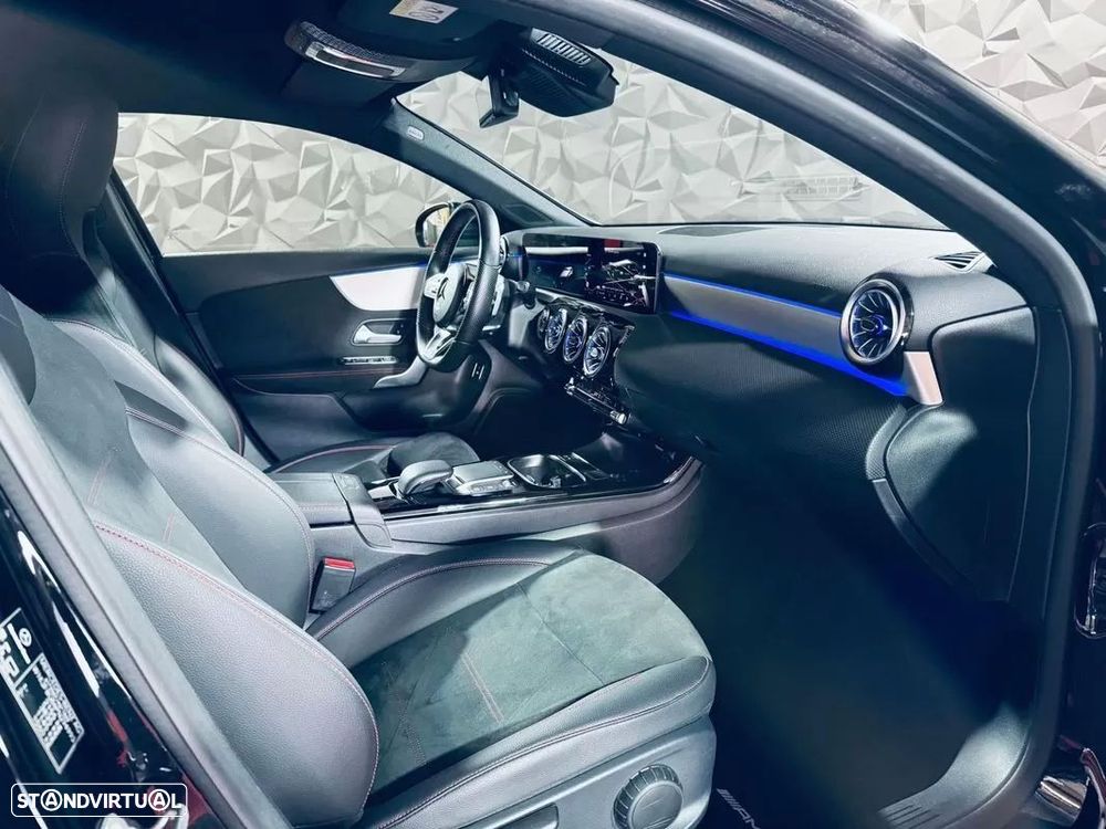 Mercedes-Benz A 250 e AMG Line - 14