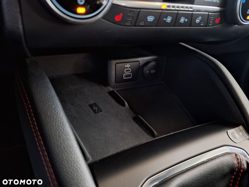 Ford Kuga 1.5 EcoBoost FWD ST-Line - 26