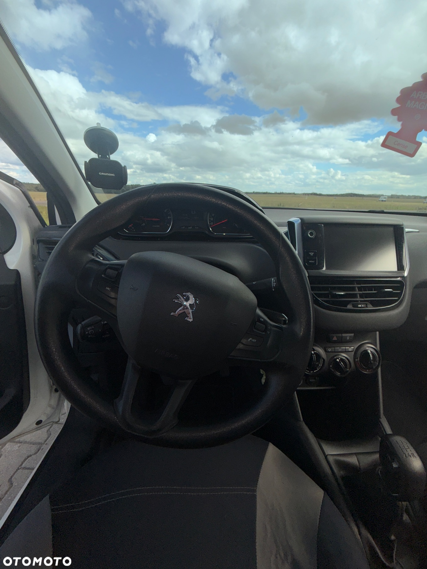Peugeot 208 - 3