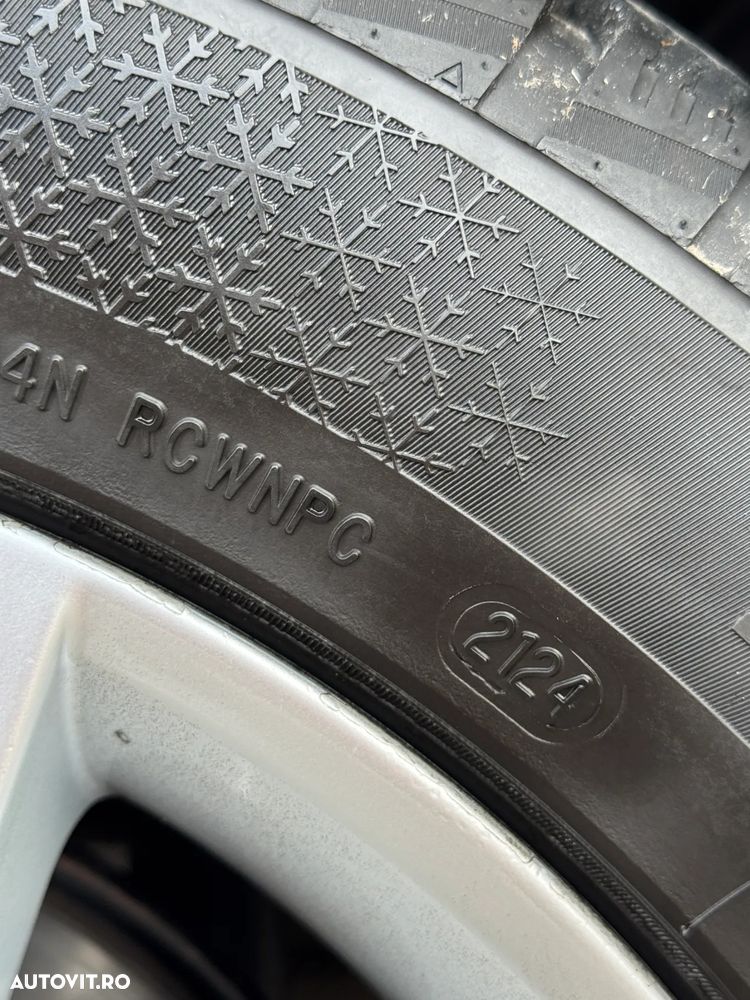 Skoda Octavia Combi 2.0 TDI DSG 4X4 Style - 22