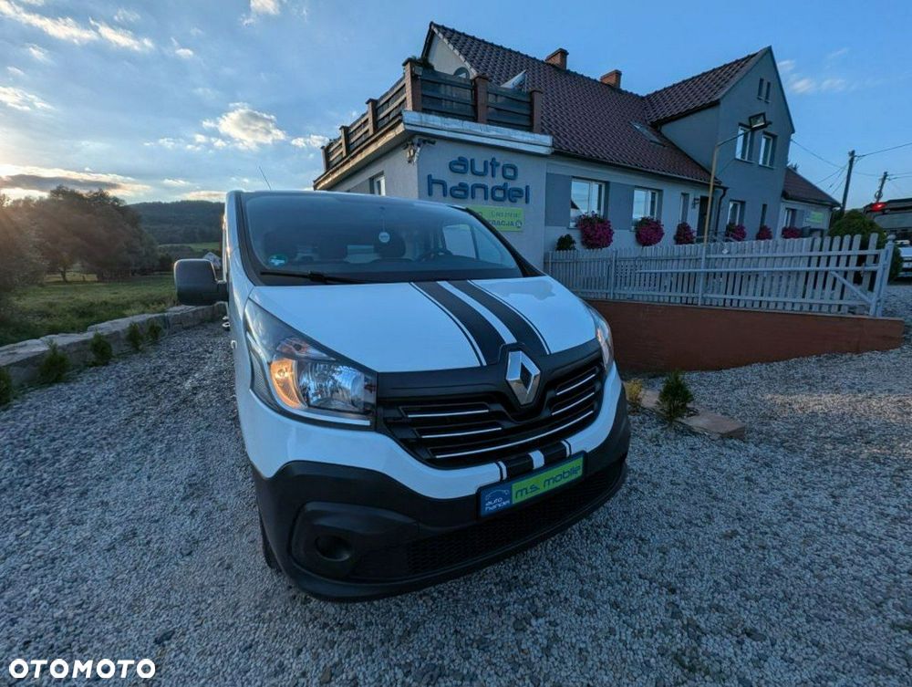 Renault Trafic - 13
