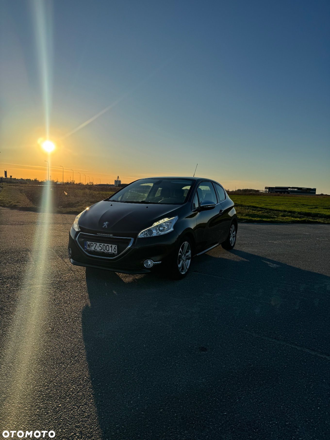 Peugeot 208 - 1