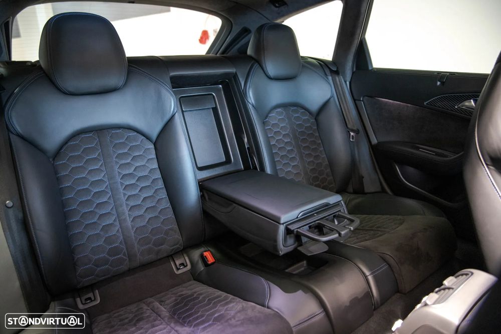 Audi RS6 Avant 4.0 TFSi Plus quattro Tiptronic - 33