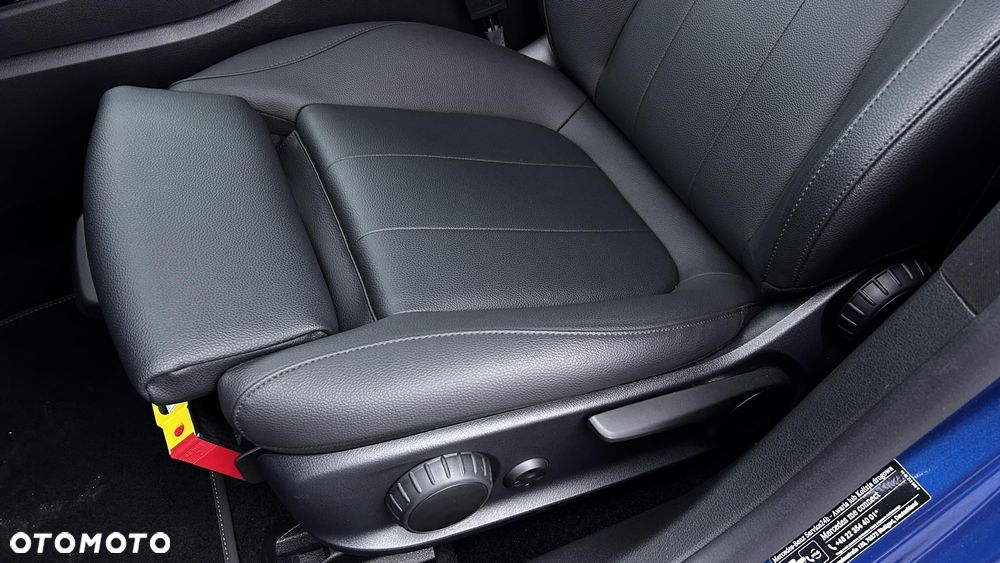 Mercedes-Benz CLA 200 Progressive 7G-DCT - 13