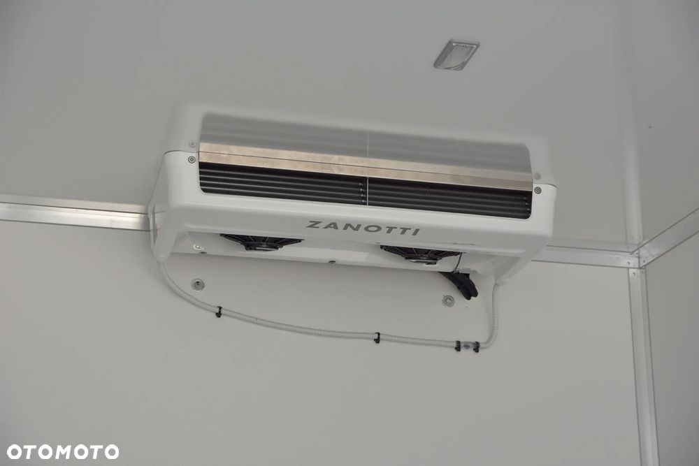 Renault Master Kontener 8EP 2.0 170KM Izoterma Chłodnia - 8