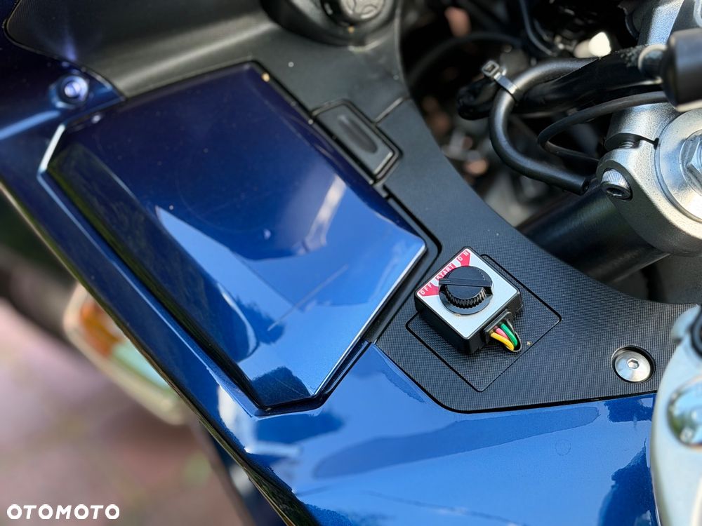 Yamaha FJR - 26