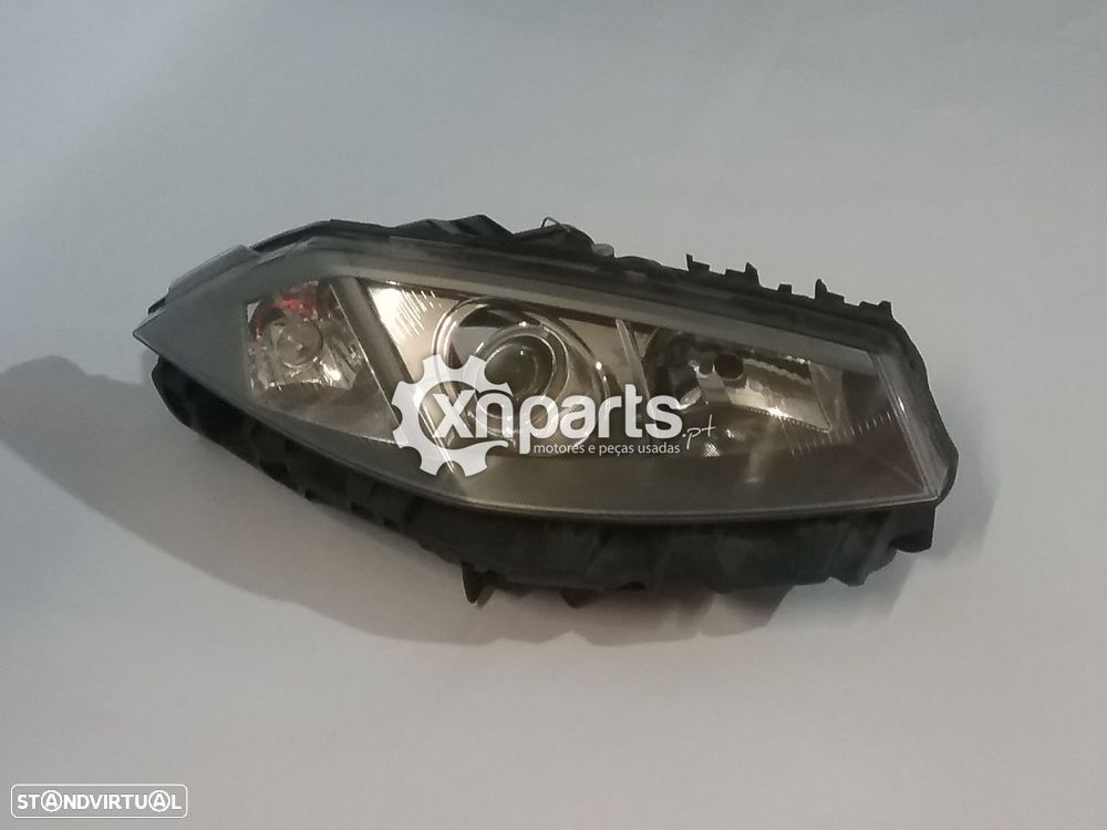 Farol Xenon Direito RENAULT MEGANE II - 1