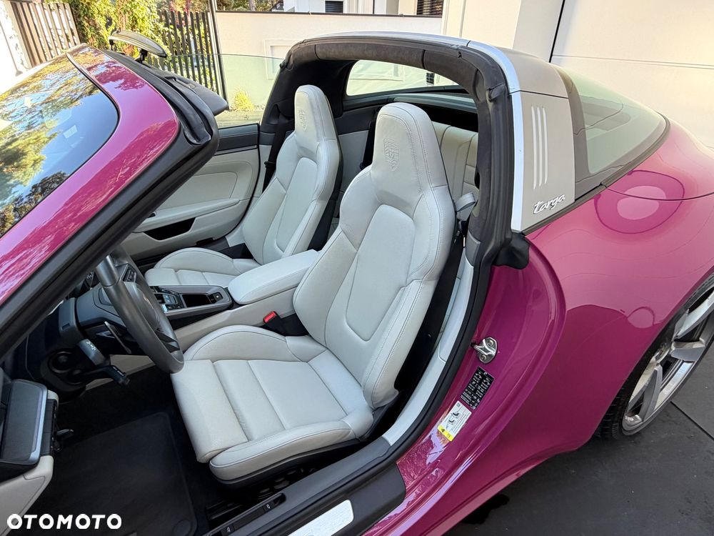 Porsche 911 Targa 4S - 29