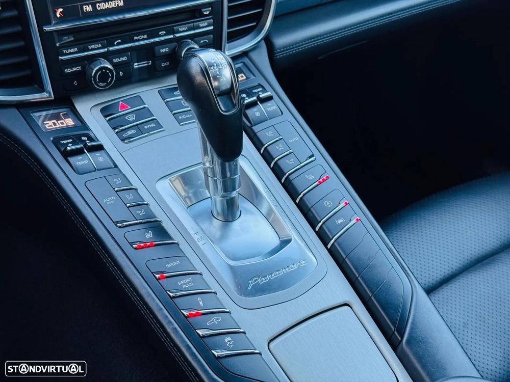 Porsche Panamera Platinum Edition - 33