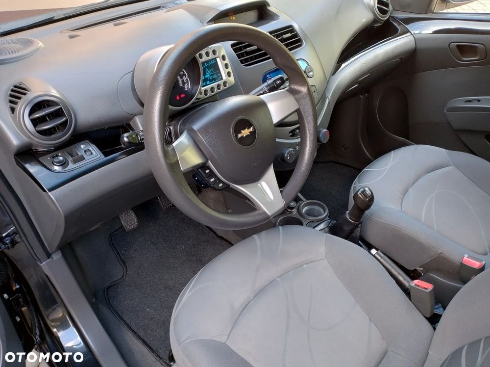 Chevrolet Spark 1.2 LT - 23